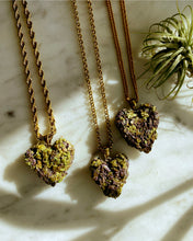 Load image into Gallery viewer, KannaBling - Necklace Heart Shape Gold Chain (3 Variants)
